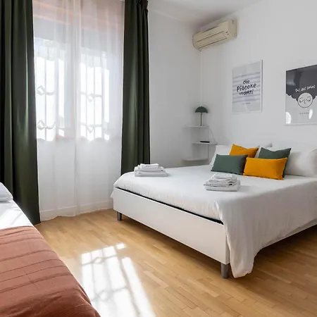 בית הארחה Casa Orlando מודנה